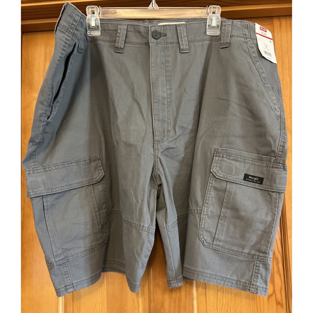 Men's Wrangler Cargo Shorts Relaxed Fit  Sz 48 Gray